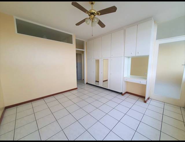 1.5 BEDROOM APARTMENT TO LET IN TOWNSEND ESTATE